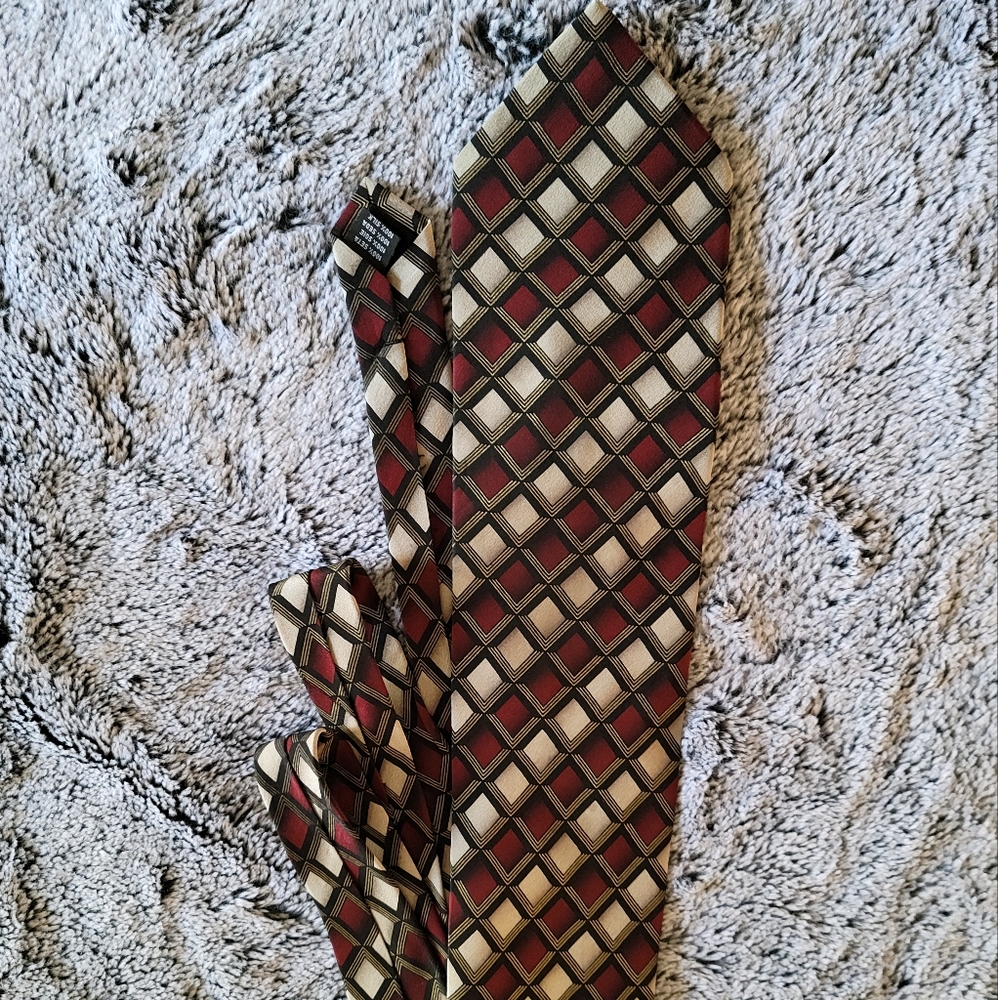 Croft & Barrow silk tie
